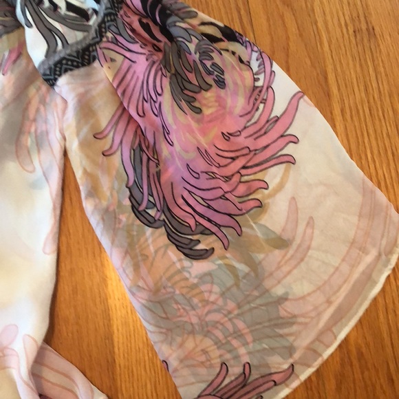 Hale Bob sheer top - Picture 3 of 7